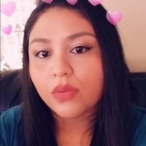 Meet your Posher, Magdalena